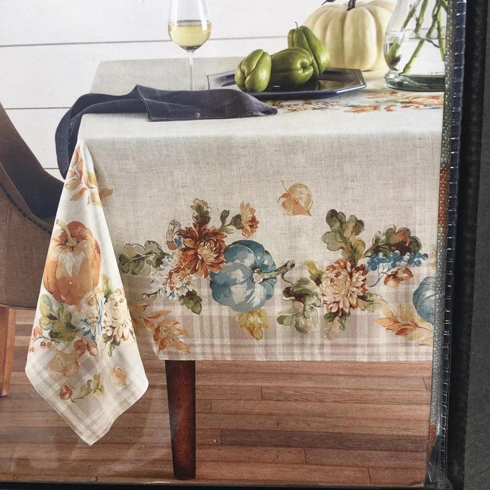 JCPenney Tablecloth Harvest Pumpkins 60” x 84” New